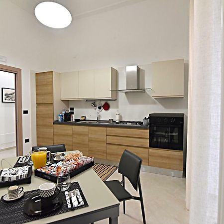 Gemini Suite Салерно Екстер'єр фото